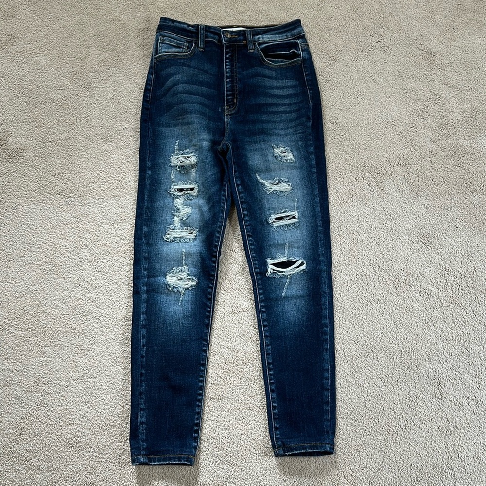 KanCan Signature Size 28 Jeans